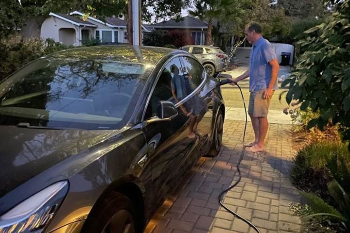FENECON home charger passes Belgian grid documentation review