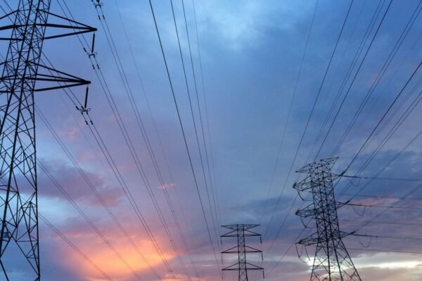 Europe’s storage tops 100 GW; home batteries hit policy wall
