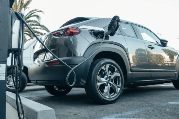 Grid-Aware Charging Cuts Polestar Bills €300/Year; Bidirectional Next