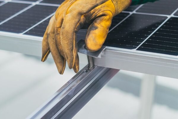 Solar supplies 80% of new EU renewables as policy pivots to factories